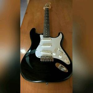 Guitarra electrica washburn stratocaster nueva con funda
