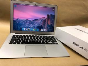 Vendo notebook apple MacBook Air completa en caja