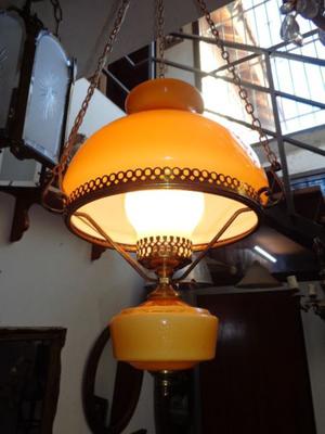 Antigua lámpara Quinque. Antigua Saudade