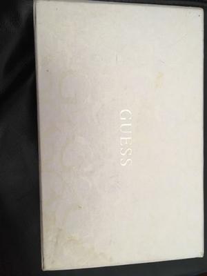 Billetera GUESS nueva! Original! Cuero!