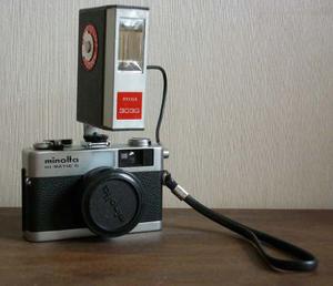Cámara De Fotos Minolta Hi-matic G Con Flash Vintage