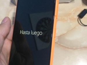Nokia lumia 735 naranja
