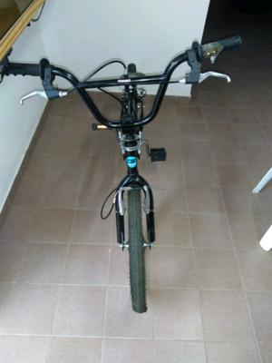 Vendo Bicicleta BMX
