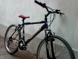 vendo esta bici r26 con cambios 21v