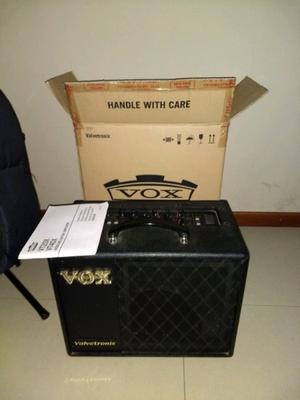 Amplificador pre valvular Vox VT20x