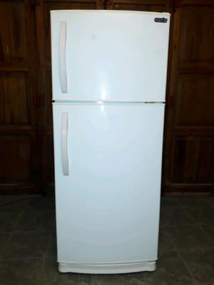 HELADERA CON FREEZER COVENTRY EXCELENTE ESTADO