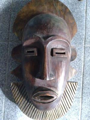 Máscara de madera