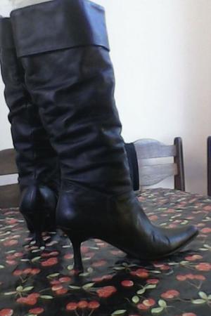 Vendo hermosas botas cuero