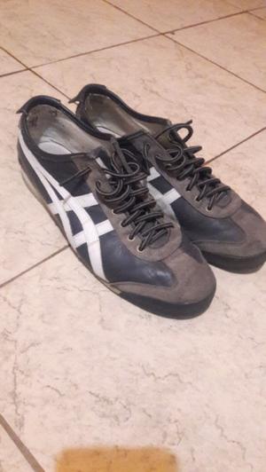 Vendo zapas asics nro 42 de cuero