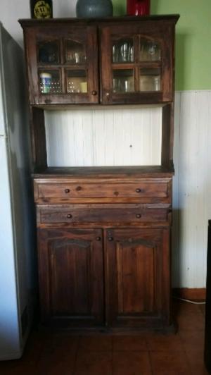 Mueble vajillero de pino