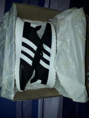 Vendo o Permuto zapatillas adidas