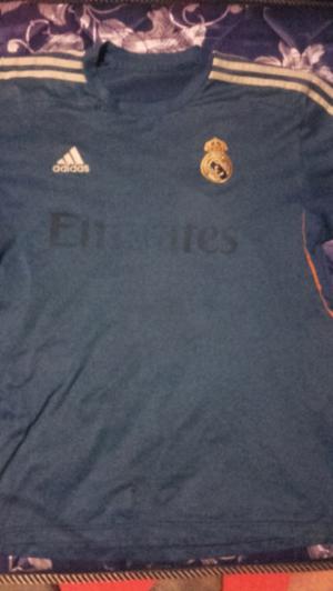 Camiseta del real Madrid talle L