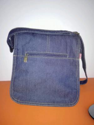 Hermoso morral de jeans levis