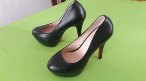 Hermosos stilettos importados como nuevos talle 37