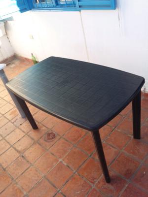 Mesa plástica rectangular