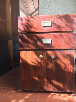 Mueble tipo mesita de luz rustico VENDO O PERMUTO