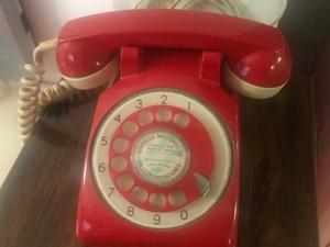 Teléfono antiguo sin usar