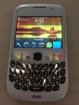 VENDO BLACKBERRY CURVE , BLANCO.