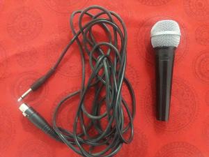 Vendo micrófono con cable