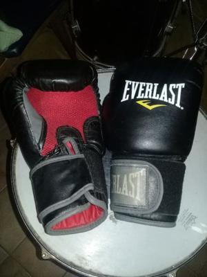 Vendo guantes Boxeo Everlast "Muay Thai Mma". Poco uso casi