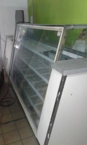 Vendo heladera funcionando !!!