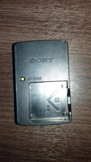 Cargador Sony BC-CSN