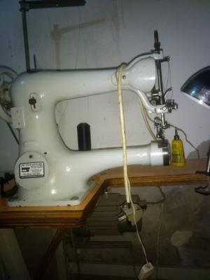 Vendo Maquina de Coser 18-2 EXCELENTE ESTADO