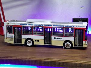 COLECTIVO MAQUETA bus