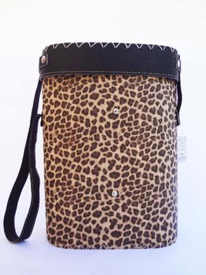 PORTA TERMO CLASICO CON ANIMAL PRINT