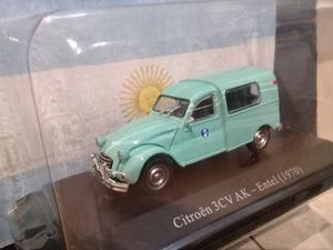 Auto de colección Citroneta 3CV