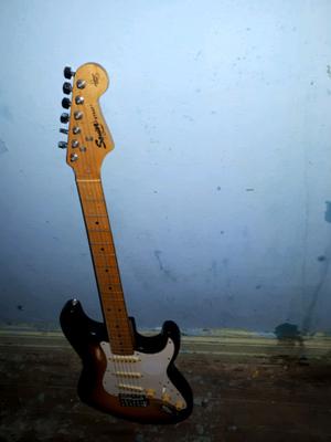 Squier by fender stratocaster clasic vibe vintage 50