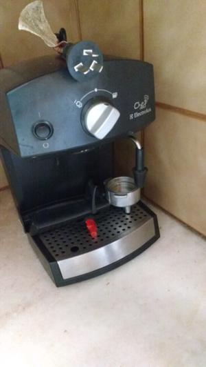 Cafetera express electrolux chef crema