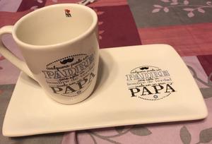 Tazas con bandejas