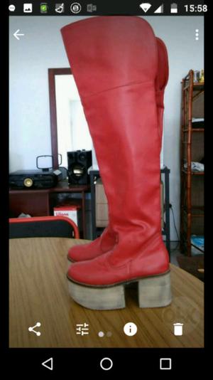 Botas t38 chico color rojas