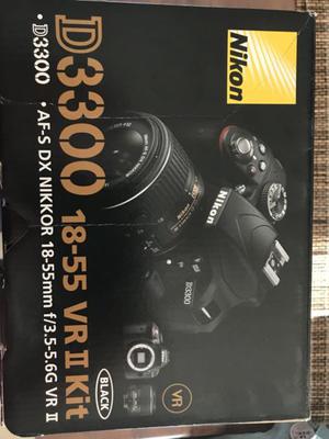 Cámara Nikon D + lente de 