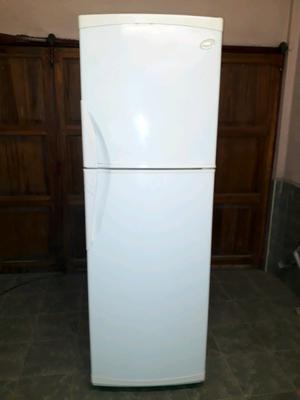 HELADERA CON FREEZER GAFA EXCELENTE ESTADO