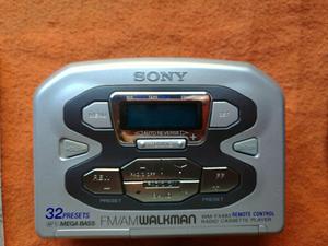 SONY Walkman WMFX493 radio cassette player