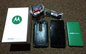 VENDO MOTO MAXX LIBERADO DE 64GB DE MEMORIA COMPLETO EN CAJA