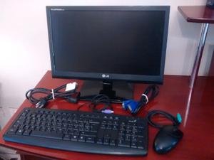 Vendo monitor teclado y mouse