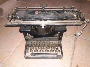 Maquina de escribir antigua "Remington"