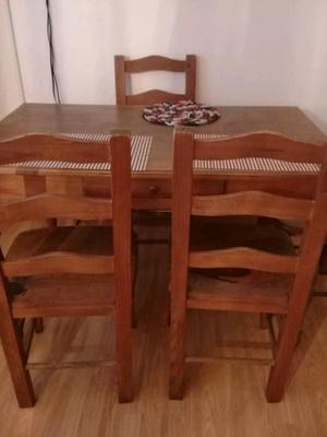 Mesa + 4 sillas de alamo
