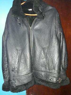 Campera de cuero con piel