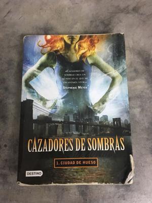 Cazadores de Sombras 1: Ciudad de Hueso