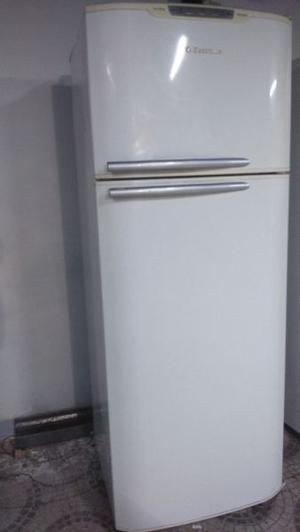 HELADERA ELECTROLUX 420 L (no frost)