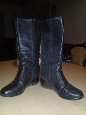 Vendo botas talle 37