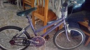 Bicicleta arreglada a nuevo