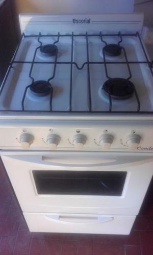 VENDO COCINA ESCORIAL SEMI NUEVA