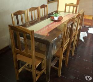 VENDO JUEGO DE COMEDOR DE PINO MACIZO 8 SILLAS