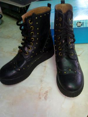 Vendo hermosas botas