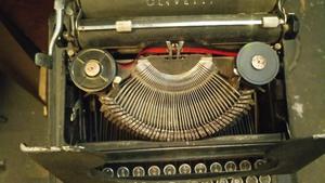 antigua maquina de escribir olivetti studio 42 italia de